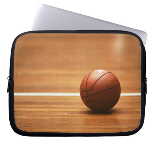 Basketball Laptopschutzhülle (Vorderseite)
