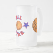 Basketball-mattierte Tasse (VorderseiteRechts)