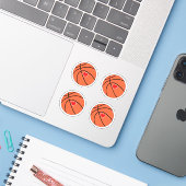 Basketball mit rotem Herzstück Aufkleber (Laptop mit iPhone)