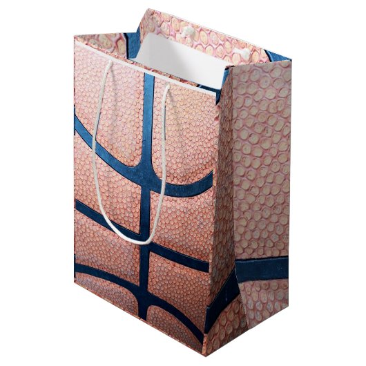 Basketball Mittlere Geschenktüte (Vorderseite Schrägansicht)