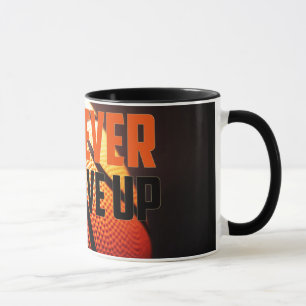 Basketball-Motivation - geben Sie niemals von Gesc Tasse