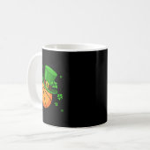 Basketball Patrick's Day Hat Kaffeetasse (Vorderseite Links)