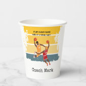 Basketball Player spielt Ball Pappbecher (Vorderseite)