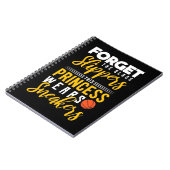 Basketball Princess trägt Sneakers Notizblock (Linke Seite)