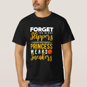 Basketball Princess trägt Sneakers T-Shirt