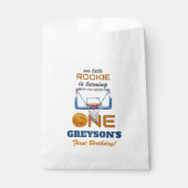 Basketball Rookie Of The Year First Birthday Geschenktütchen (Vorderseite)