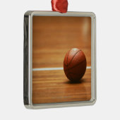 Basketball Silbernes Ornament (Rechts)