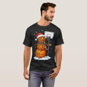 Basketball Snowman Christmas Santa Hat Funny Xmas T-Shirt (Vorne ganz)