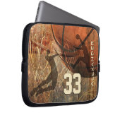 Basketball Spieler fliegen bis zum Hoop-Sieb Laptopschutzhülle (Vorne Rechts)