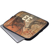 Basketball Spieler fliegen bis zum Hoop-Sieb Laptopschutzhülle (Vorne Knopf)