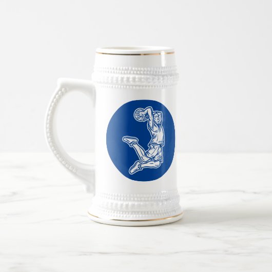 Basketball-Spieler macht Slam Dunk Light Design Bierglas (Links)