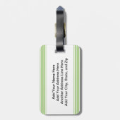 Basketball-Sprungs-Schuss-Grün-T - Shirts und Gepäckanhänger (Rückseite vertikal)