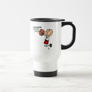 Basketball-Sprungwurf Rote T-Shirts und Geschenke Reisebecher