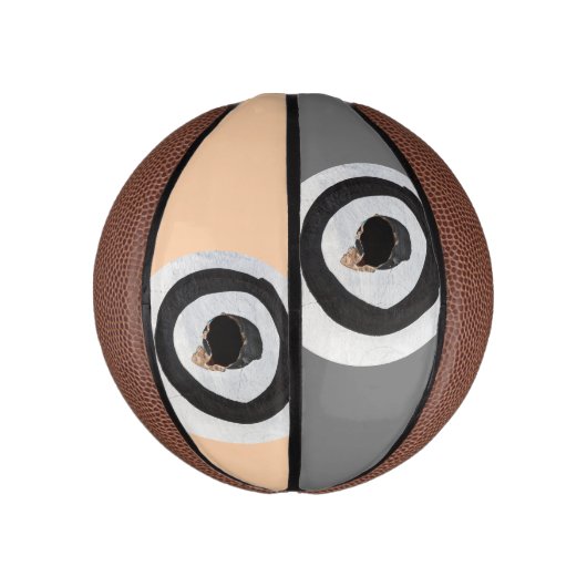 Basketball wird von Ziel gesprengt (Vertikal)