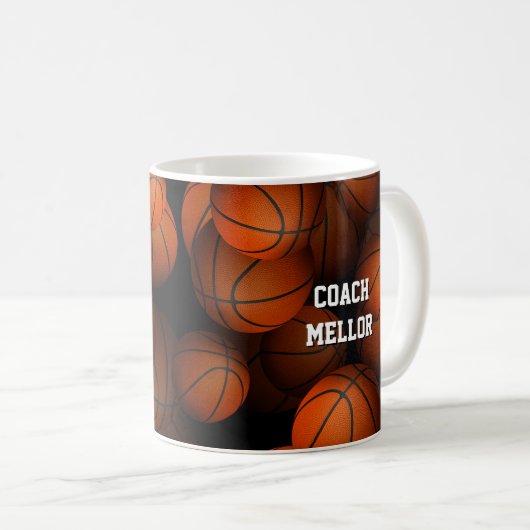 Basketballmuster personalisierter Teamtrainer Kaffeetasse (VorderseiteRechts)