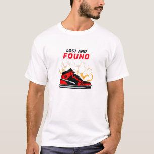 Basketballschuh verloren und gefunden T-Shirt