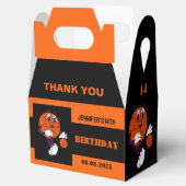 Basketballschuhe, Basketballspielgeschenk, Geburts Geschenkschachtel (Geöffnet)