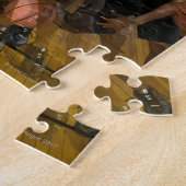 Basketballspieler, der auf dem Platz treibt Puzzle (Seite)