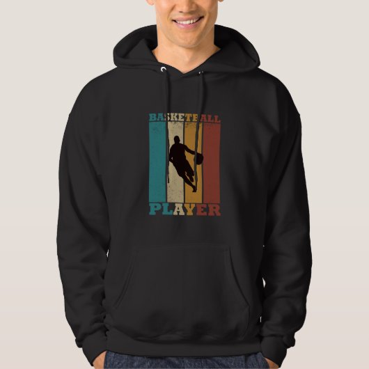 Basketballspieler, der im Vintagen Retro-Stil trei Hoodie (Vorderseite)