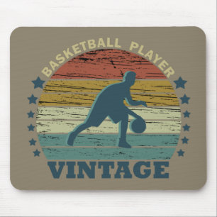 Basketballspieler, der Vintagen Retro-Sonnenunterg Mousepad