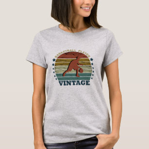 Basketballspieler, der Vintagen Retro-Sonnenunterg T-Shirt