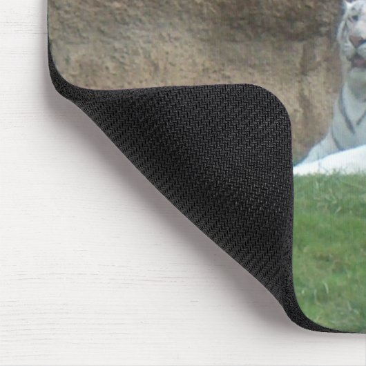 Basking White Tiger Mousepad (Ecke)