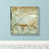 Basrelief eines anthropomorphischen Stiers Leinwanddruck (Insitu (Holzboden))