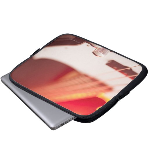 Bass Guitar Laptopschutzhülle (Vorne Knopf)