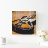 Bass Guitar Quadratische Wanduhr (Zuhause)