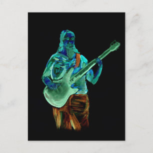 Bass-Player in Neonfarben auf schwarzem Rücken Postkarte