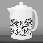 Bass Treble Clef Hört Black & White Music Teapot<br><div class="desc">Das elegante,  schwarz-weiße Basskleber und das dreieckige Klappmuster zeichnen sich durch ein stilvolles Schwarz-Weiß-Muster aus. Für mehr Musikgeschenke und Dekoration besuchen Sie die Erholung dieses Shops.</div>