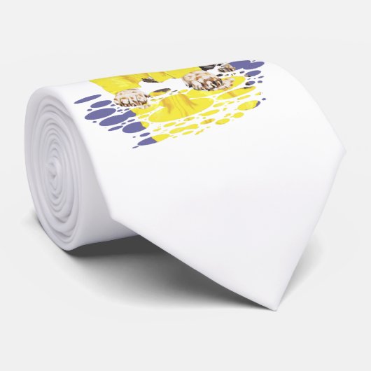 Basset Hound April Duschen Krawatte (Gerollt)