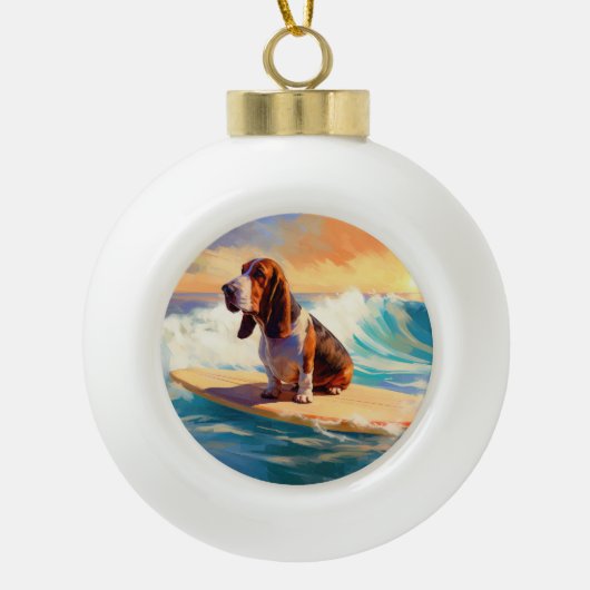 Basset Hound Beach Surfen Malerei Keramik Kugel-Ornament (Vorderseite)