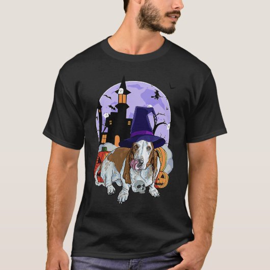Basset Hound Dog Halloween Witch Pumpkin T-Shirt (Vorderseite)