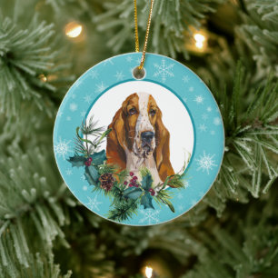 Basset Hound Evergreen Blue Snowflake Border Keramik Ornament