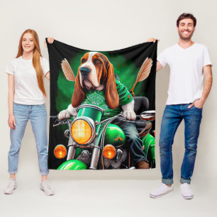 Basset Hound Hund Fahrrad St. Patrick's Day Fleecedecke