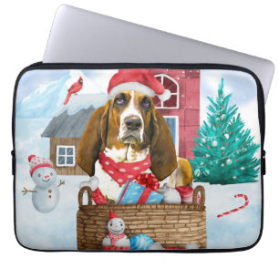 Basset Hound Hund im Schnee Weihnachtshaus Laptopschutzhülle