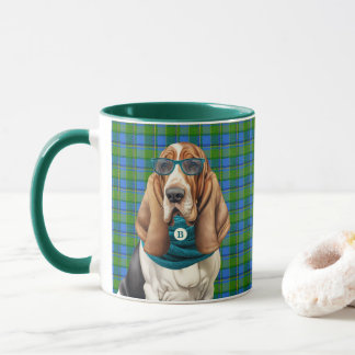 Basset Hound Hund mit monogrammiertem Türkis-Schal Tasse