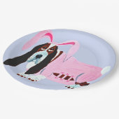 Basset Hound im Hasenkostüm Pappteller (Schrägansicht)