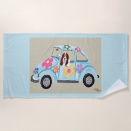 Basset Hound im Hippie-Auto Strandtuch