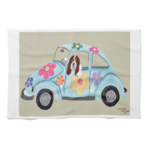 Basset Hound in Hippie-Auto 