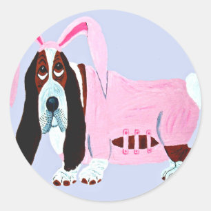 Basset Hound in Pink Bunny Anzug Runder Aufkleber