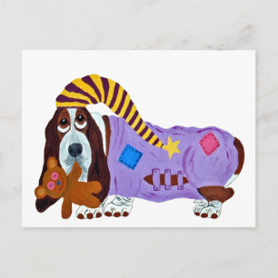 Basset Hound in Pyjamas mit Teddybär Postkarte