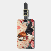 Basset Hound mit Rose - Valentinstag Gepäckanhänger (Vorderseite vertikal)