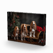Basset Hound Snowy Sleigh Weihnachtsdekor Fotoblock (Rechts)