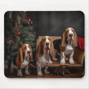 Basset Hound Snowy Sleigh Weihnachtsdekor Mousepad
