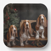 Basset Hound Snowy Sleigh Weihnachtsdekor Pappteller (Vorderseite)