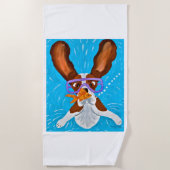 Basset Hound Unterwasser mit Fischen Strandtuch (Vorderseite)