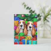 Basset Hound Weihnachten Offene Geschenke (Stehend Vorderseite)