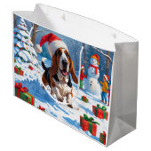 Basset Hound Weihnachtsfest Schneeszene Große Geschenktüte (Rückseite Schrägansicht)